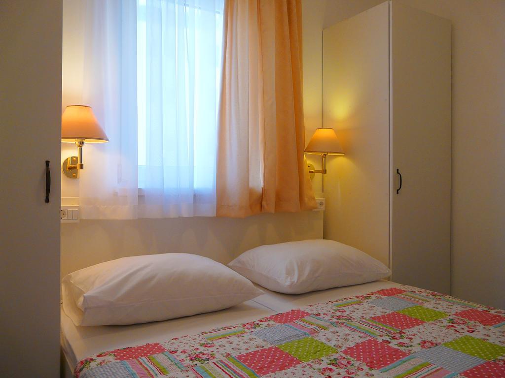 Luna Apartment Drvenik (Split-Dalmatia)