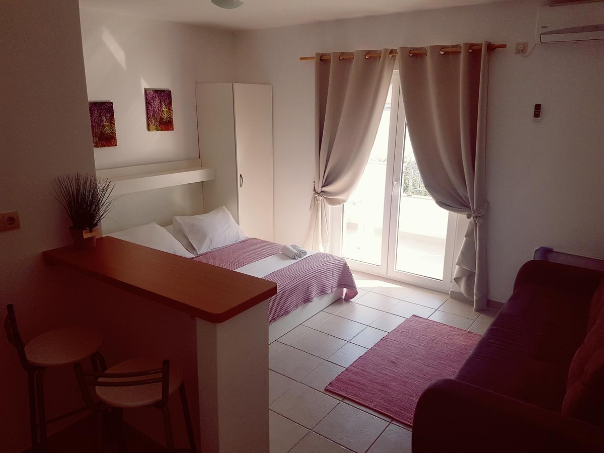 Luna Apartment Drvenik (Split-Dalmatia)