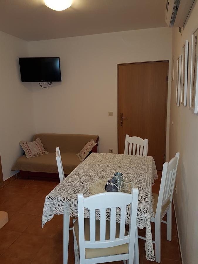 Luna Apartment